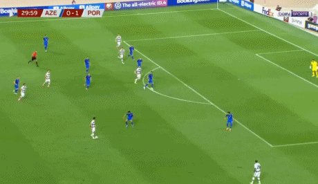 1631040300572080279.gif